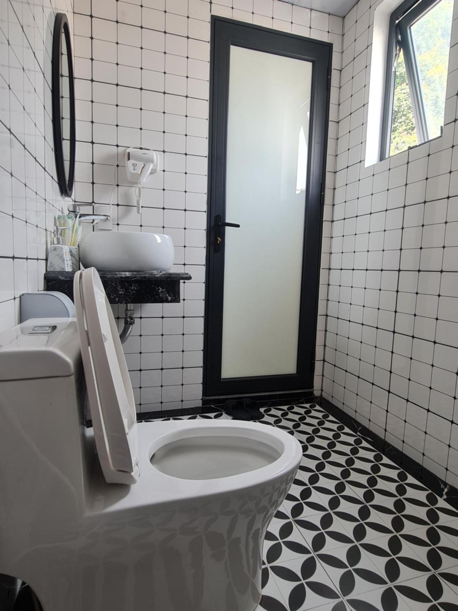 Dai Thuy Hotel Dong Khe Sau Room photo